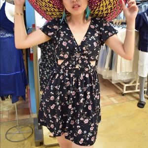 American eagle black dress